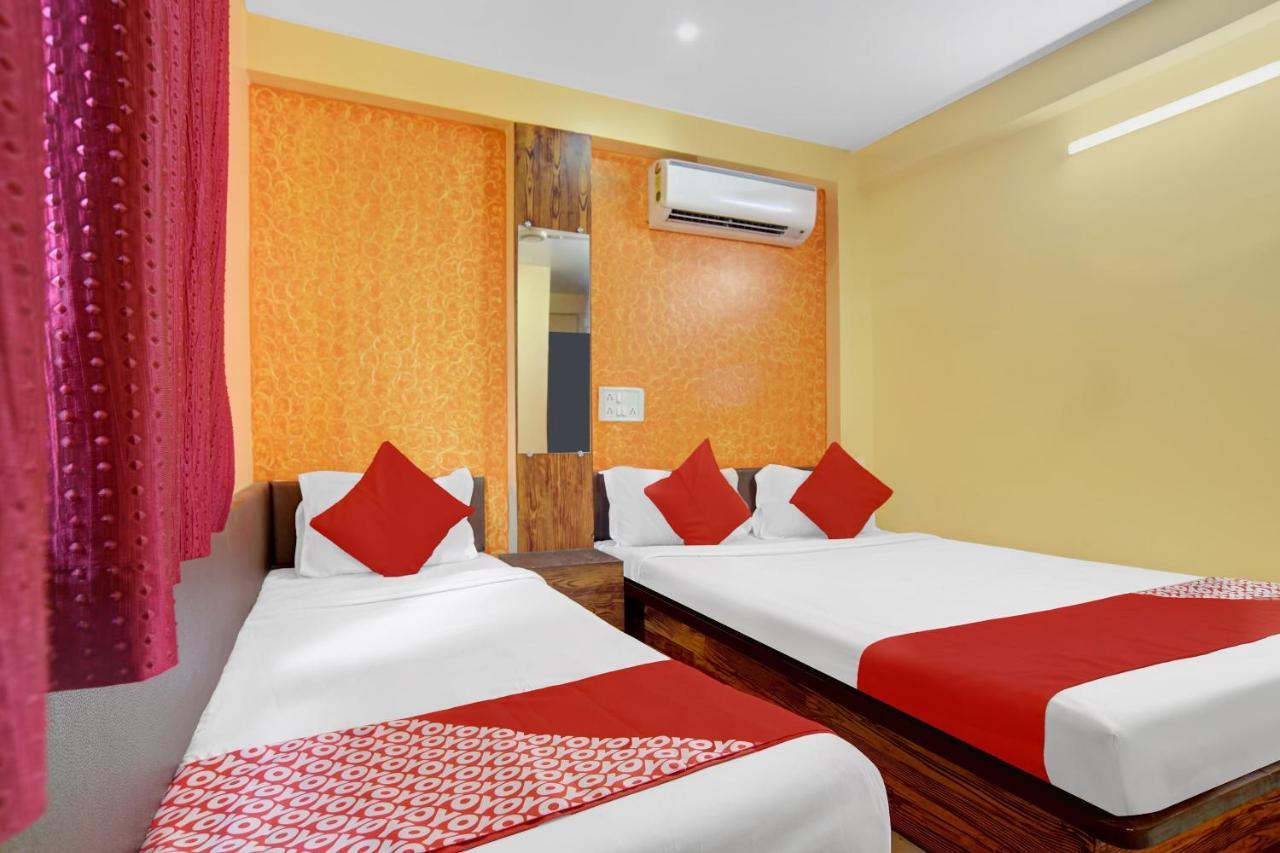 Oyo 79454 Shree Laxmi Palace Hotell Ujjain Eksteriør bilde
