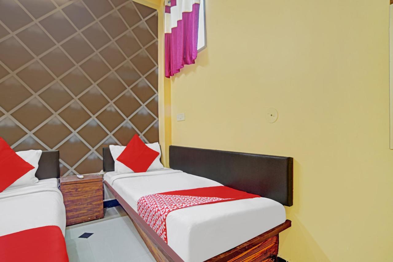 Oyo 79454 Shree Laxmi Palace Hotell Ujjain Eksteriør bilde