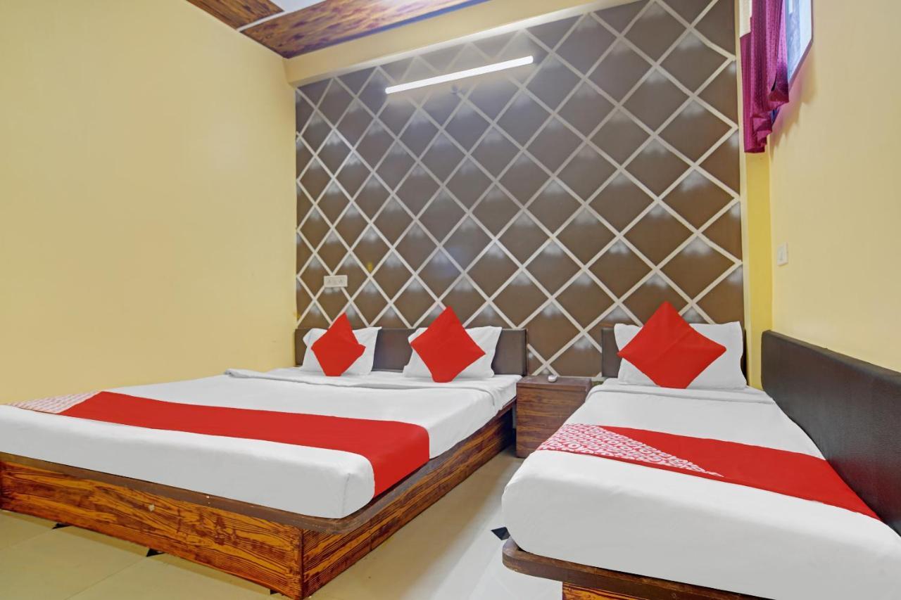Oyo 79454 Shree Laxmi Palace Hotell Ujjain Eksteriør bilde